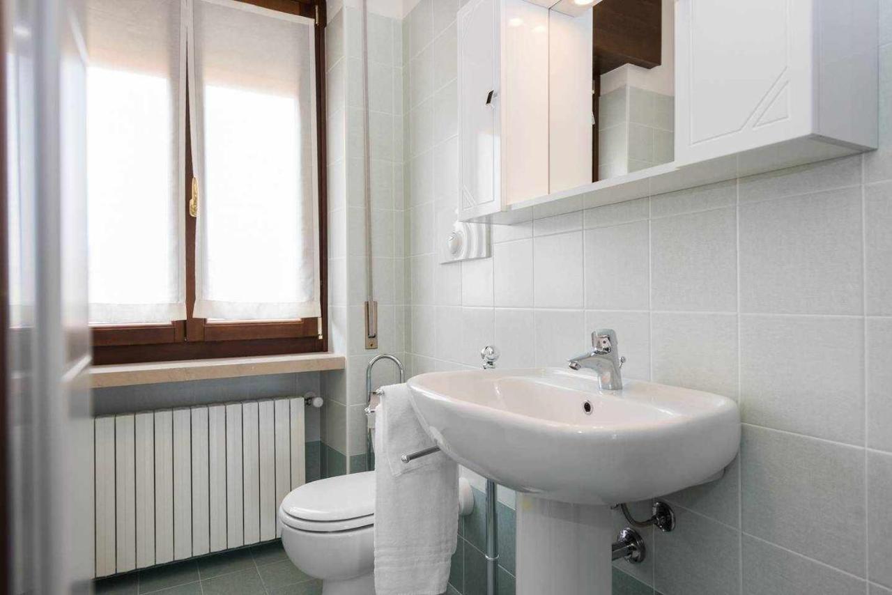 Ortaglia Appartement Torri Del Benaco Buitenkant foto